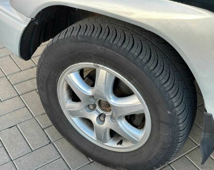 Зелений Міцубісі Інша, об'ємом двигуна 1.8 л та пробігом 161 тис. км за 5490 $, фото 8 на Automoto.ua