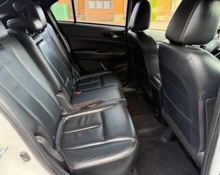 Белый Мицубиси Эклипс, объемом двигателя 1.5 л и пробегом 67 тыс. км за 14400 $, фото 18 на Automoto.ua