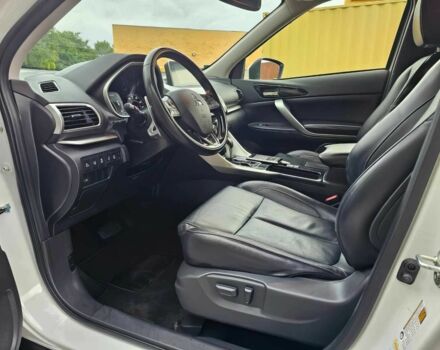 Белый Мицубиси Эклипс, объемом двигателя 1.5 л и пробегом 45 тыс. км за 11200 $, фото 9 на Automoto.ua