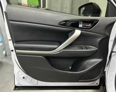 Белый Мицубиси Эклипс, объемом двигателя 1.5 л и пробегом 14 тыс. км за 19999 $, фото 12 на Automoto.ua