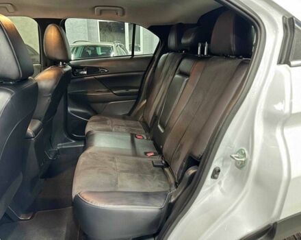 Белый Мицубиси Эклипс, объемом двигателя 1.5 л и пробегом 14 тыс. км за 19999 $, фото 16 на Automoto.ua