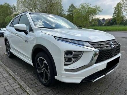 Міцубісі Екліпс 2021 у Чернівцях на Automoto.ua Білий Міцубісі Екліпс, об'ємом двигуна 2.4 л та пробігом 30 тис. км за 12000 $, фото 1 на Automoto.ua