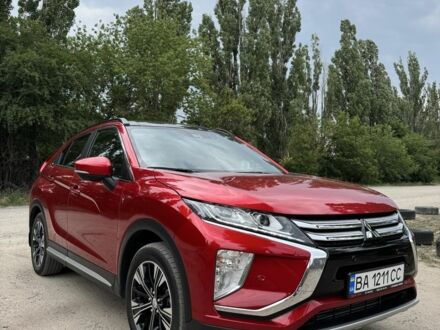 Міцубісі Екліпс 2020 у Києві на Automoto.ua Червоний Міцубісі Екліпс, об'ємом двигуна 1.5 л та пробігом 45 тис. км за 25000 $, фото 1 на Automoto.ua