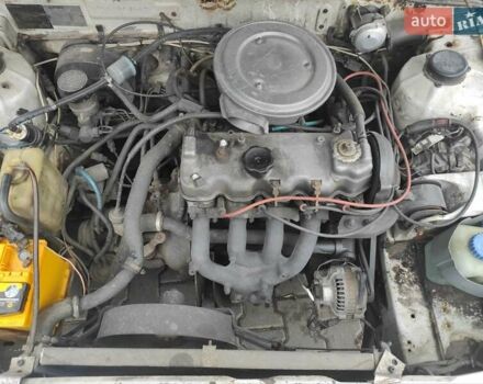 Белый Мицубиси Галант, объемом двигателя 1.6 л и пробегом 100 тыс. км за 1000 $, фото 14 на Automoto.ua