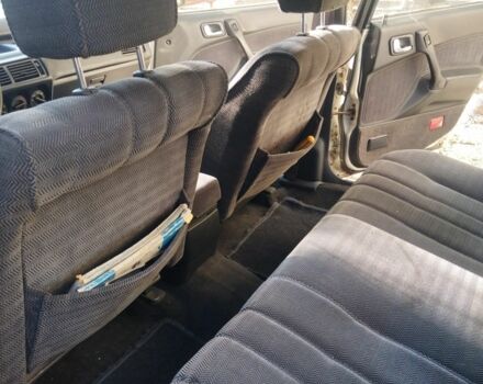 Белый Мицубиси Галант, объемом двигателя 2 л и пробегом 273 тыс. км за 650 $, фото 6 на Automoto.ua