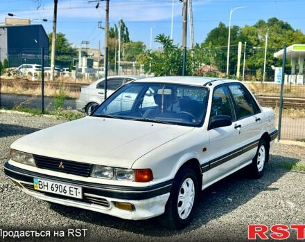 Белый Мицубиси Галант, объемом двигателя 1.8 л и пробегом 230 тыс. км за 1399 $, фото 1 на Automoto.ua