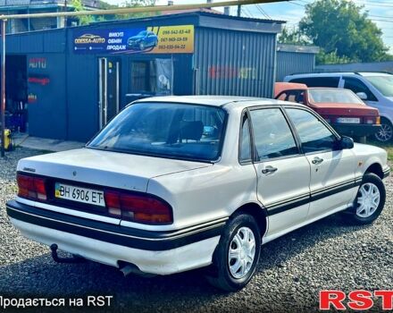 Белый Мицубиси Галант, объемом двигателя 1.8 л и пробегом 230 тыс. км за 1399 $, фото 6 на Automoto.ua