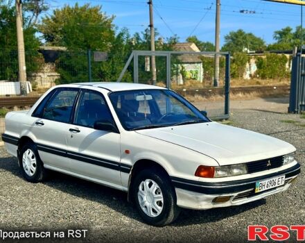 Белый Мицубиси Галант, объемом двигателя 1.8 л и пробегом 230 тыс. км за 1399 $, фото 2 на Automoto.ua