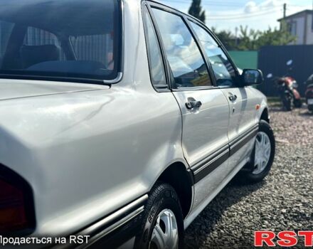 Белый Мицубиси Галант, объемом двигателя 1.8 л и пробегом 230 тыс. км за 1399 $, фото 7 на Automoto.ua