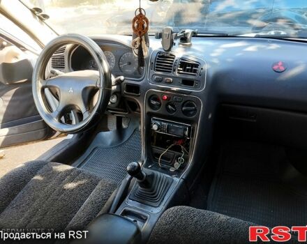 Белый Мицубиси Галант, объемом двигателя 1.8 л и пробегом 372 тыс. км за 1400 $, фото 3 на Automoto.ua