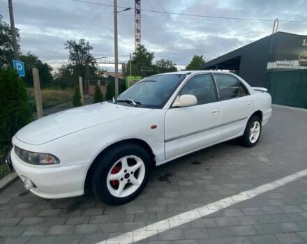 Белый Мицубиси Галант, объемом двигателя 1.8 л и пробегом 207 тыс. км за 2000 $, фото 2 на Automoto.ua