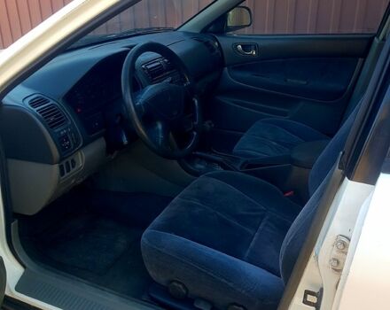 Белый Мицубиси Галант, объемом двигателя 2 л и пробегом 200 тыс. км за 1750 $, фото 5 на Automoto.ua