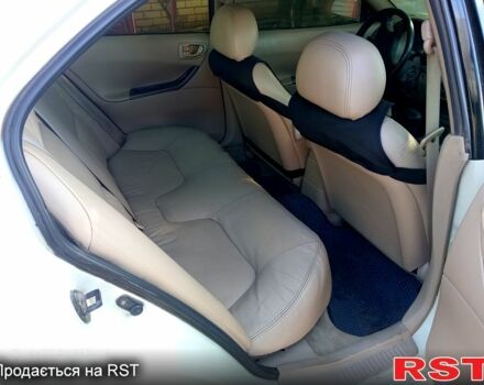 Белый Мицубиси Галант, объемом двигателя 2 л и пробегом 160 тыс. км за 3999 $, фото 2 на Automoto.ua