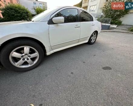 Белый Мицубиси Галант, объемом двигателя 2.35 л и пробегом 200 тыс. км за 4000 $, фото 24 на Automoto.ua