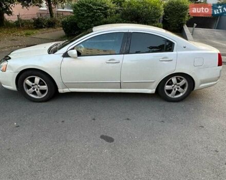 Белый Мицубиси Галант, объемом двигателя 2.35 л и пробегом 200 тыс. км за 4000 $, фото 6 на Automoto.ua