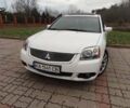 Белый Мицубиси Галант, объемом двигателя 2.4 л и пробегом 205 тыс. км за 7555 $, фото 1 на Automoto.ua
