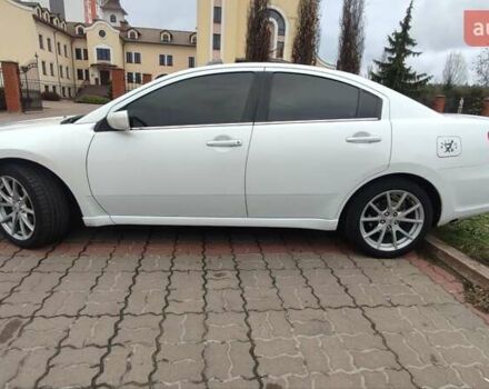 Белый Мицубиси Галант, объемом двигателя 2.4 л и пробегом 205 тыс. км за 7555 $, фото 1 на Automoto.ua