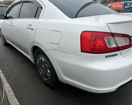 Белый Мицубиси Галант, объемом двигателя 2.38 л и пробегом 130 тыс. км за 9500 $, фото 5 на Automoto.ua