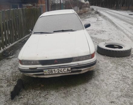 Белый Мицубиси Галант, объемом двигателя 1.8 л и пробегом 205 тыс. км за 1000 $, фото 1 на Automoto.ua