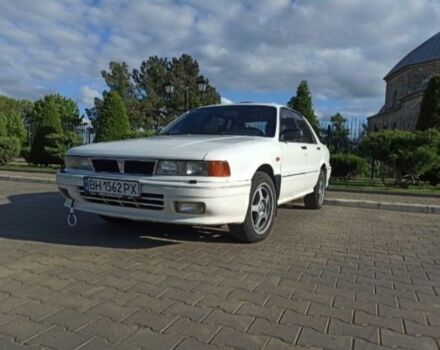 Белый Мицубиси Галант, объемом двигателя 2 л и пробегом 300 тыс. км за 1400 $, фото 1 на Automoto.ua