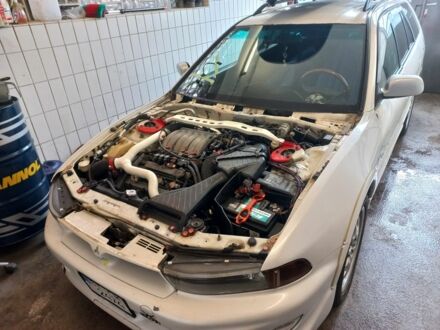 Мицубиси Галант 1996 в Ровно на Automoto.ua Белый Мицубиси Галант, объемом двигателя 2.5 л и пробегом 205 тыс. км за 12258 $, фото 1 на Automoto.ua