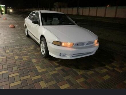 Белый Мицубиси Галант, объемом двигателя 2.4 л и пробегом 300 тыс. км за 1400 $, фото 1 на Automoto.ua