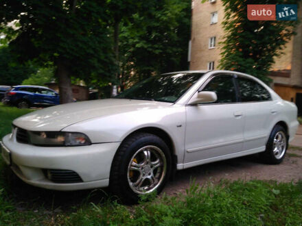 Мицубиси Галант 2002 в Вишневом на Automoto.ua Белый Мицубиси Галант, объемом двигателя 3 л и пробегом 260 тыс. км за 3800 $, фото 1 на Automoto.ua