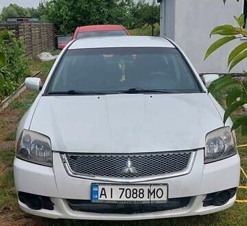 Белый Мицубиси Галант, объемом двигателя 2.38 л и пробегом 250 тыс. км за 4500 $, фото 1 на Automoto.ua