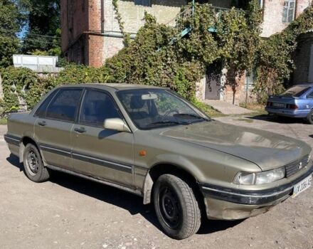 Бежевый Мицубиси Галант, объемом двигателя 1.8 л и пробегом 70 тыс. км за 700 $, фото 2 на Automoto.ua