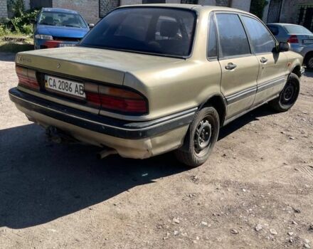 Бежевый Мицубиси Галант, объемом двигателя 1.8 л и пробегом 70 тыс. км за 700 $, фото 3 на Automoto.ua