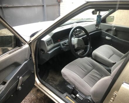 Бежевий Міцубісі Галант, об'ємом двигуна 1.6 л та пробігом 327 тис. км за 1100 $, фото 1 на Automoto.ua