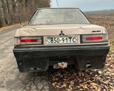 Бежевый Мицубиси Галант, объемом двигателя 2 л и пробегом 180 тыс. км за 787 $, фото 12 на Automoto.ua