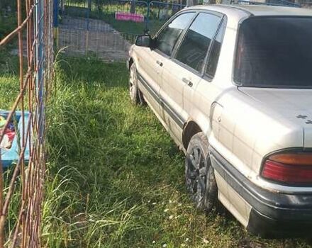 Бежевый Мицубиси Галант, объемом двигателя 1.83 л и пробегом 200 тыс. км за 1100 $, фото 14 на Automoto.ua