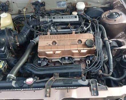 Бежевый Мицубиси Галант, объемом двигателя 2 л и пробегом 500 тыс. км за 1200 $, фото 3 на Automoto.ua