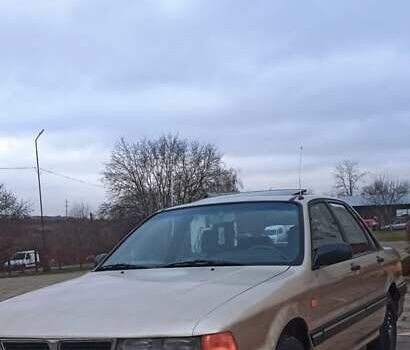 Бежевий Міцубісі Галант, об'ємом двигуна 1.76 л та пробігом 125 тис. км за 2700 $, фото 1 на Automoto.ua