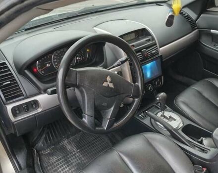 Бежевый Мицубиси Галант, объемом двигателя 2.4 л и пробегом 320 тыс. км за 5000 $, фото 5 на Automoto.ua