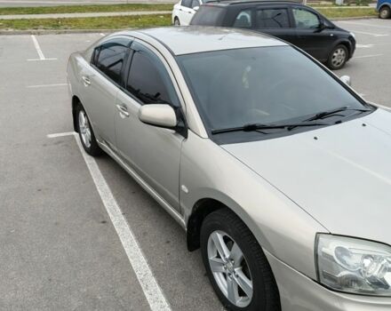 Бежевый Мицубиси Галант, объемом двигателя 2.4 л и пробегом 320 тыс. км за 5000 $, фото 3 на Automoto.ua