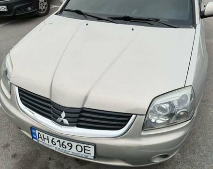 Бежевый Мицубиси Галант, объемом двигателя 2.4 л и пробегом 320 тыс. км за 5000 $, фото 1 на Automoto.ua