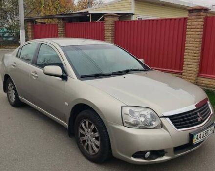 Бежевый Мицубиси Галант, объемом двигателя 2.38 л и пробегом 320 тыс. км за 4100 $, фото 3 на Automoto.ua