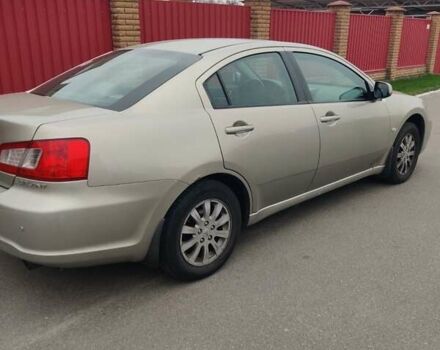 Бежевый Мицубиси Галант, объемом двигателя 2.38 л и пробегом 320 тыс. км за 4100 $, фото 2 на Automoto.ua