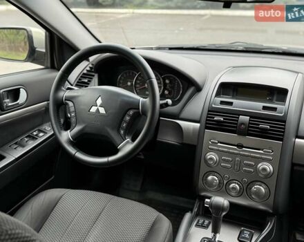 Бежевый Мицубиси Галант, объемом двигателя 2.4 л и пробегом 178 тыс. км за 5600 $, фото 35 на Automoto.ua