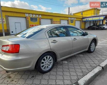 Бежевый Мицубиси Галант, объемом двигателя 2.4 л и пробегом 221 тыс. км за 5550 $, фото 6 на Automoto.ua