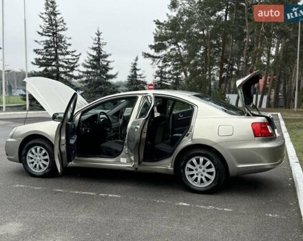 Бежевый Мицубиси Галант, объемом двигателя 2.4 л и пробегом 178 тыс. км за 5600 $, фото 19 на Automoto.ua