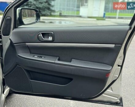 Бежевый Мицубиси Галант, объемом двигателя 2.4 л и пробегом 178 тыс. км за 5600 $, фото 52 на Automoto.ua