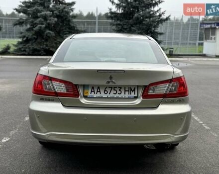 Бежевый Мицубиси Галант, объемом двигателя 2.4 л и пробегом 178 тыс. км за 5600 $, фото 5 на Automoto.ua