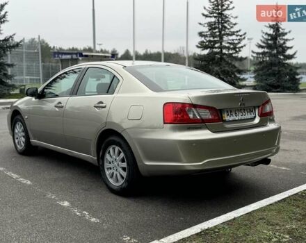 Бежевый Мицубиси Галант, объемом двигателя 2.4 л и пробегом 178 тыс. км за 5600 $, фото 6 на Automoto.ua