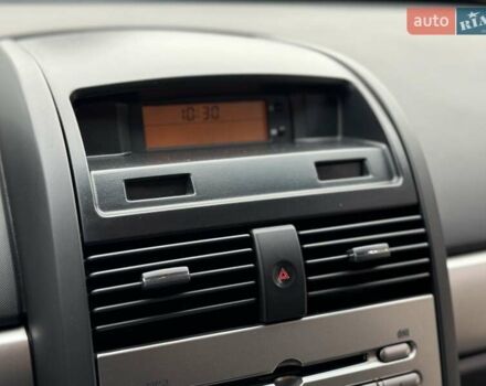 Бежевый Мицубиси Галант, объемом двигателя 2.4 л и пробегом 178 тыс. км за 5600 $, фото 43 на Automoto.ua