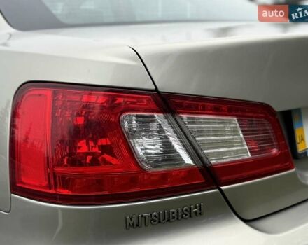 Бежевый Мицубиси Галант, объемом двигателя 2.4 л и пробегом 178 тыс. км за 5600 $, фото 13 на Automoto.ua
