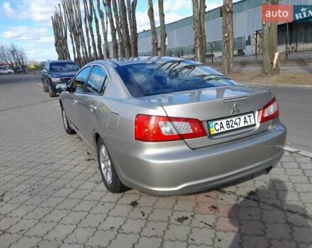 Бежевый Мицубиси Галант, объемом двигателя 2.4 л и пробегом 221 тыс. км за 5550 $, фото 4 на Automoto.ua