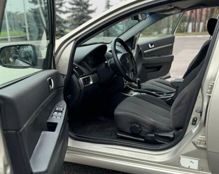 Бежевый Мицубиси Галант, объемом двигателя 2.4 л и пробегом 178 тыс. км за 5600 $, фото 23 на Automoto.ua